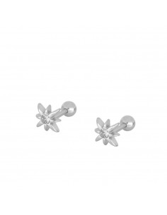 Piercing estrella con una circonita blanca en el centro. Joyas de plata de marca Nube Jewels.