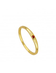 Anillo fino con corazón de esmalte rojo. Anillo de plata con baño de oro de Nube Jewels.