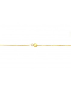 Pulsera de plata con corazón liso y perla redonda.