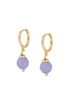 Aros con piedra natural. Pendientes aros con colgante bolita de jade. Joyas de plata con baño de oro de Nube Jewels.