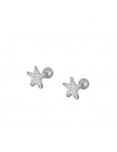 Piercing kolczyk do ucha gwiazdka. Biżuteria wykonana ze srebra próby 925 firmy Nube Jewels.